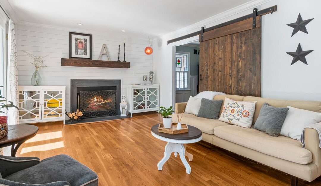 The Ultimate Guide to Decorating Your Living Room: From Furniture to Wall Art